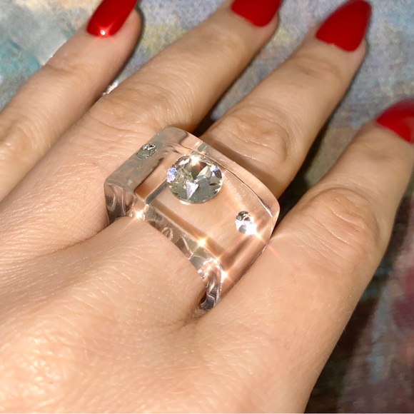 Clear Lucite Cube Ring Embellished With Crystals, Transparent Acrylic Ring - Picture 16 of 16